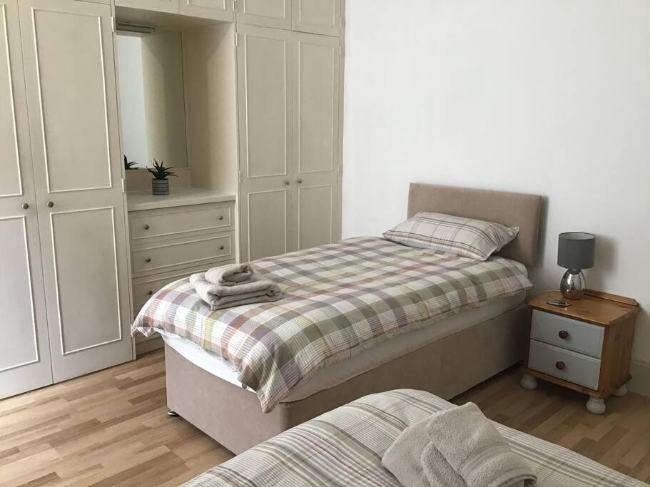 Spacious 2 Bedroom Flat In Heart Of Ballater Exteriör bild