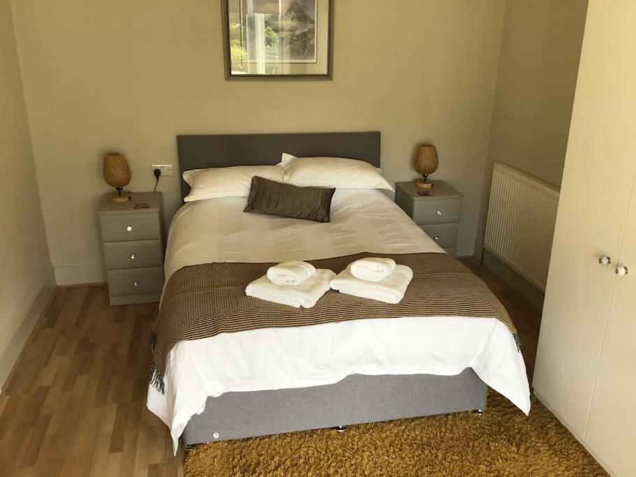 Spacious 2 Bedroom Flat In Heart Of Ballater Exteriör bild